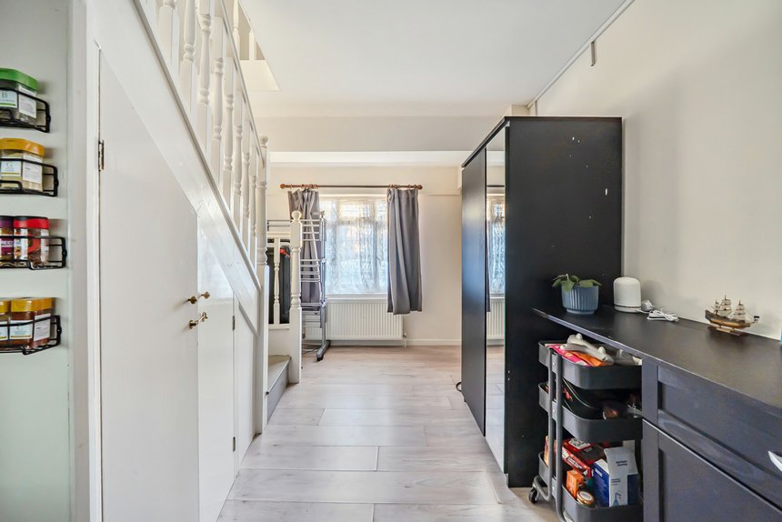 for sale kingshill avenue london 62931 - Gibbs Gillespie