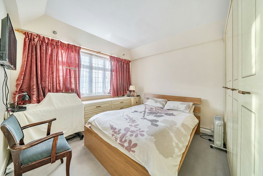 for sale kingshill avenue london 62931 - Gibbs Gillespie