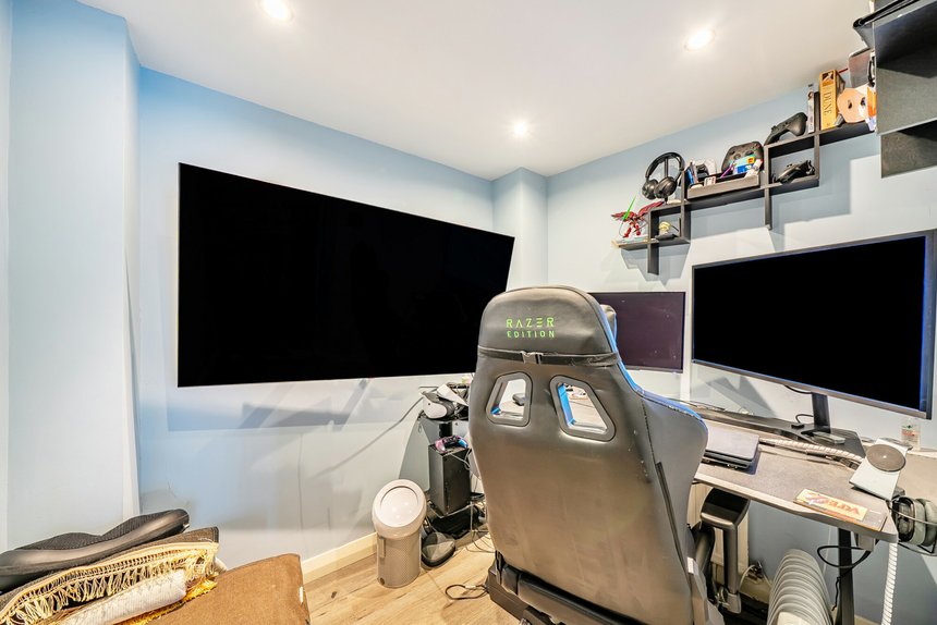 for sale kingshill avenue london 62931 - Gibbs Gillespie