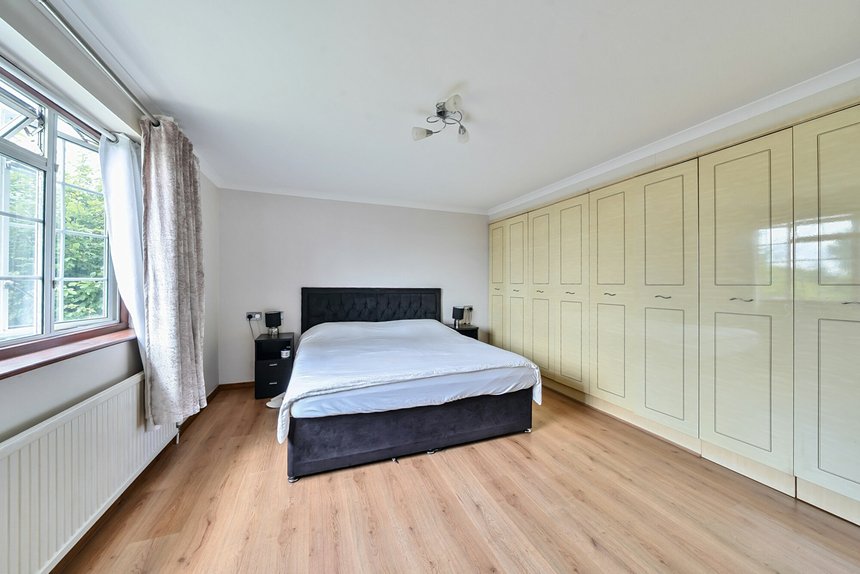 for sale shefton rise london 63 - Gibbs Gillespie