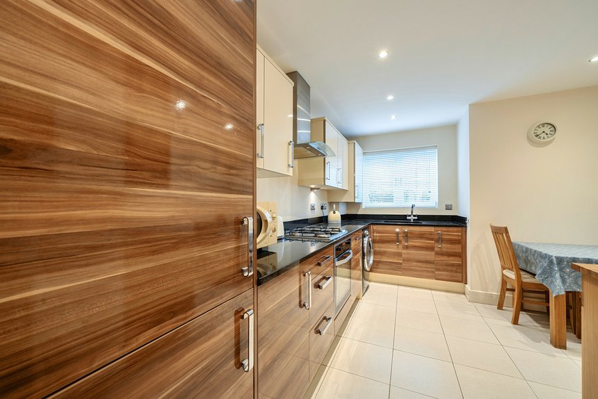 for sale kingsend london 63045 - Gibbs Gillespie