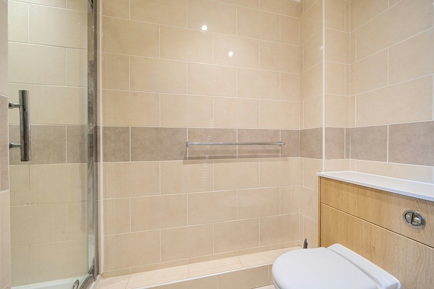 for sale kingsend london 63045 - Gibbs Gillespie