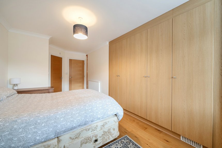 for sale kingsend london 63045 - Gibbs Gillespie