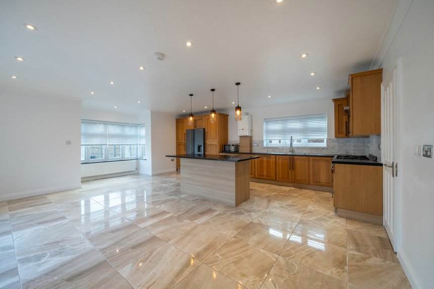 for sale willow crescent east london 63293 - Gibbs Gillespie