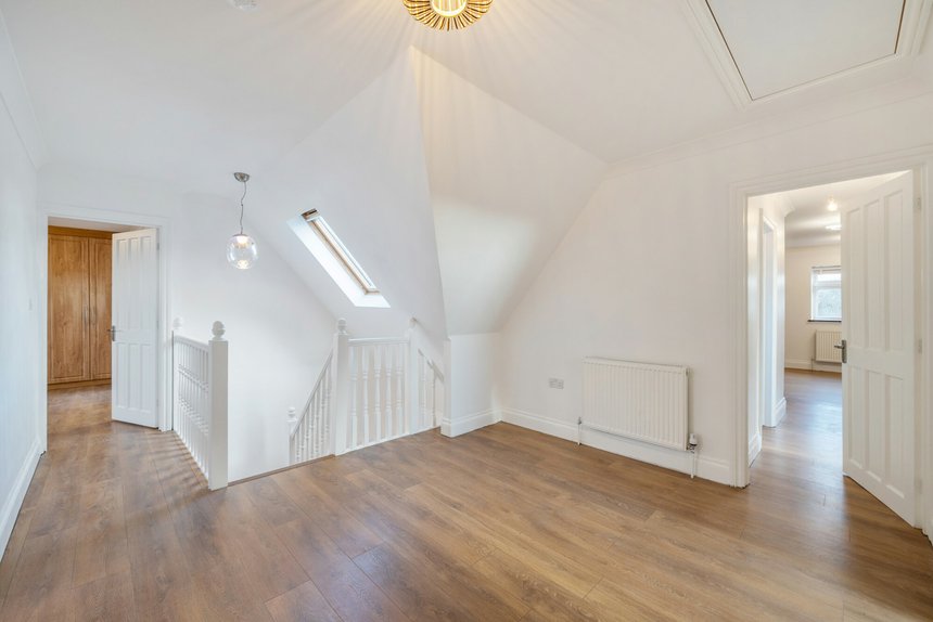 for sale willow crescent east london 63293 - Gibbs Gillespie