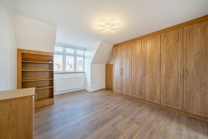 for sale willow crescent east london 63293 - Gibbs Gillespie