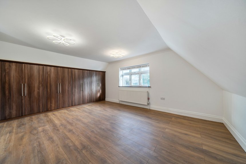for sale willow crescent east london 63293 - Gibbs Gillespie
