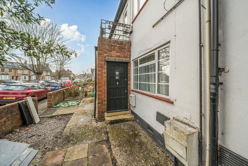 for sale frays court london 63486 - Gibbs Gillespie