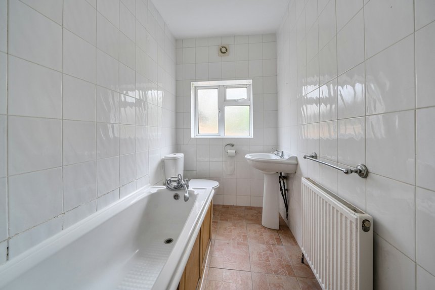 for sale frays court london 63486 - Gibbs Gillespie