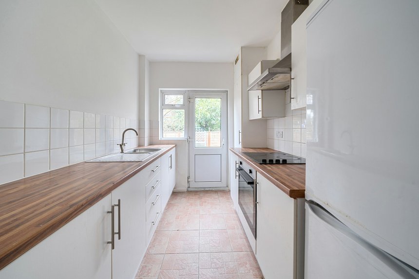 for sale frays court london 63486 - Gibbs Gillespie