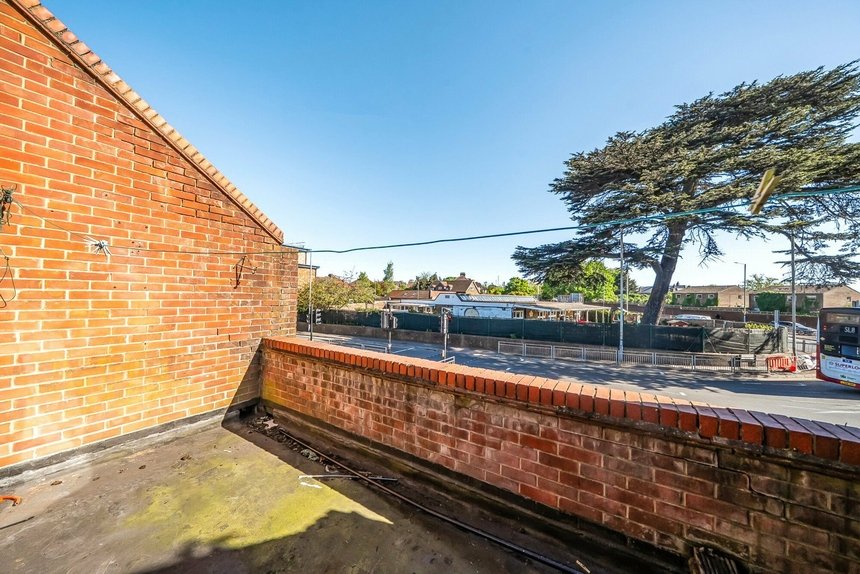 for sale penrith close london 63640 - Gibbs Gillespie