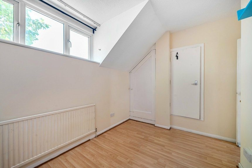 for sale penrith close london 63640 - Gibbs Gillespie
