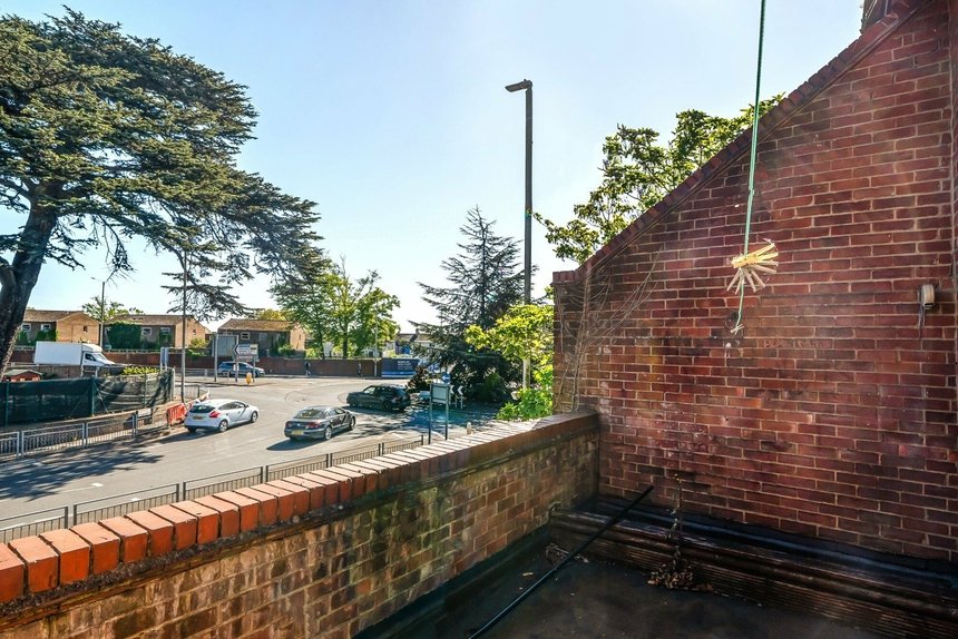 for sale penrith close london 63640 - Gibbs Gillespie