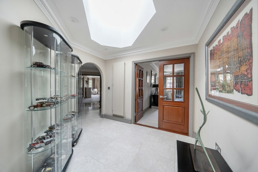 for sale old redding london 63817 - Gibbs Gillespie