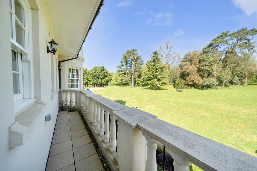 for sale old redding london 63817 - Gibbs Gillespie