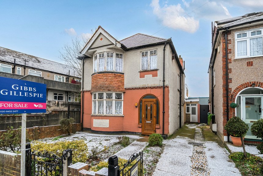 for sale alderney gardens london 63913 - Gibbs Gillespie