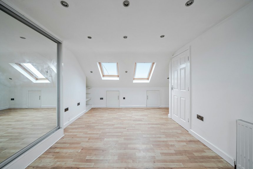 for sale clauson avenue london 64123 - Gibbs Gillespie