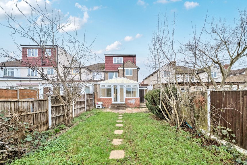 for sale clauson avenue london 64123 - Gibbs Gillespie