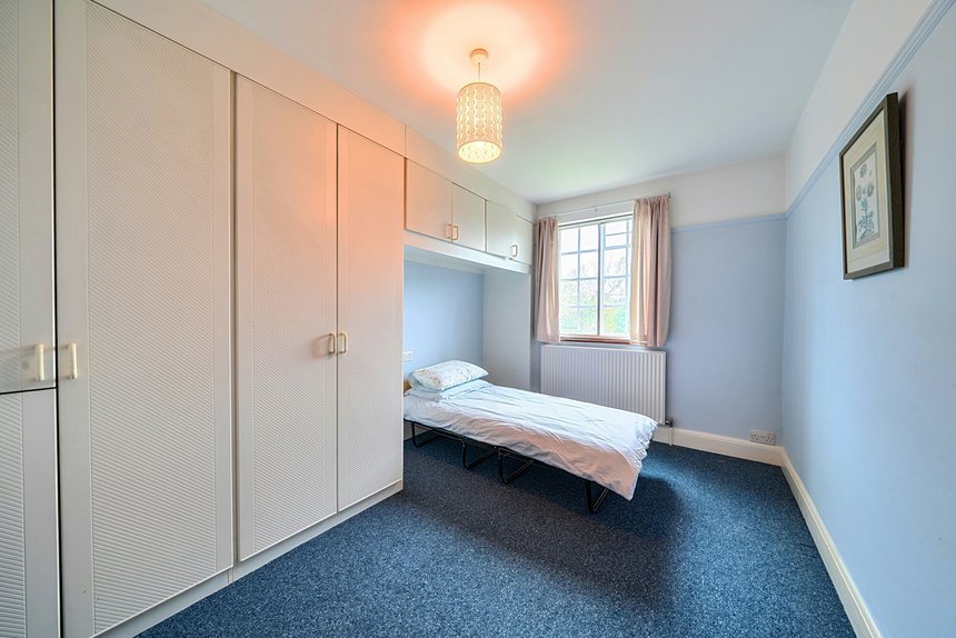 under offer west end lane london 64182 - Gibbs Gillespie