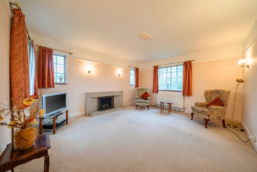 under offer west end lane london 64182 - Gibbs Gillespie
