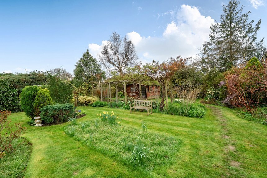 under offer west end lane london 64182 - Gibbs Gillespie