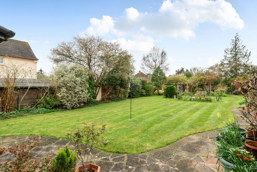 under offer west end lane london 64182 - Gibbs Gillespie