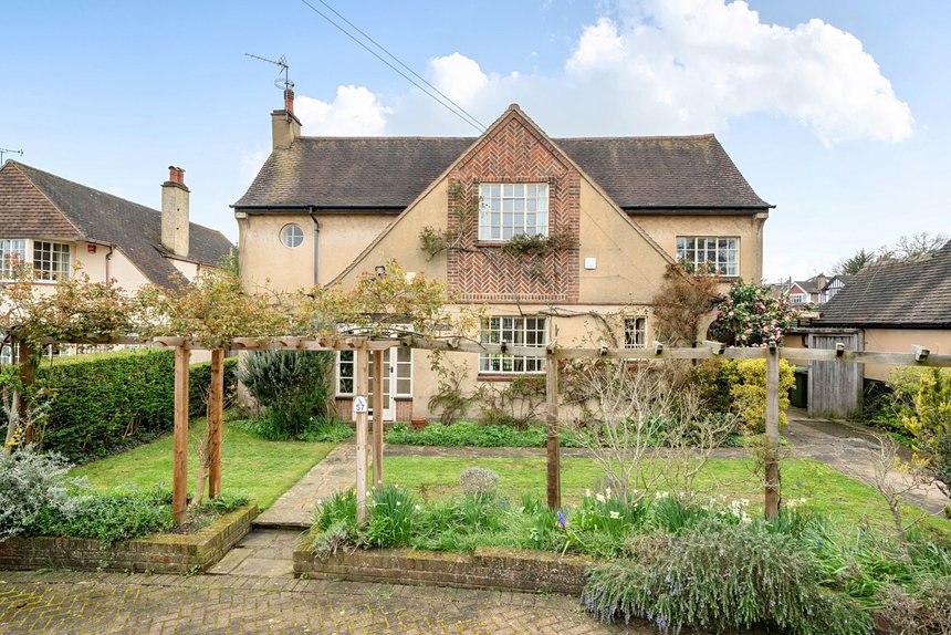 under offer west end lane london 64182 - Gibbs Gillespie