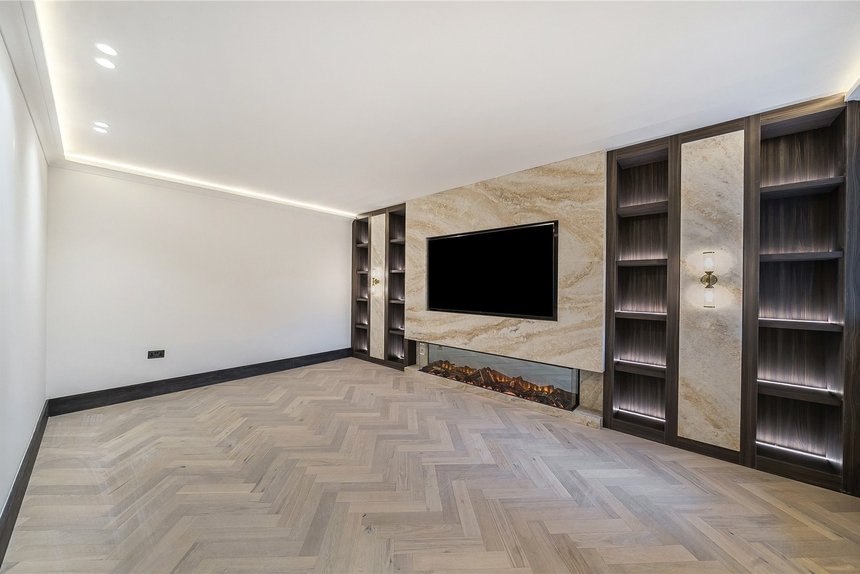 for sale the pipers london 64203 - Gibbs Gillespie