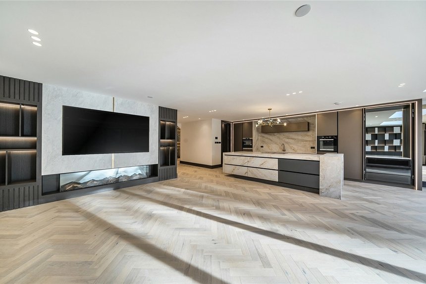 for sale the pipers london 64203 - Gibbs Gillespie