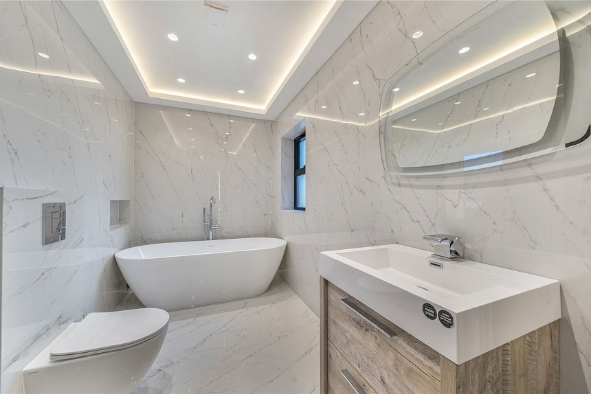 for sale the pipers london 64203 - Gibbs Gillespie