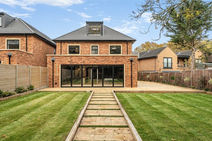 for sale the pipers london 64208 - Gibbs Gillespie