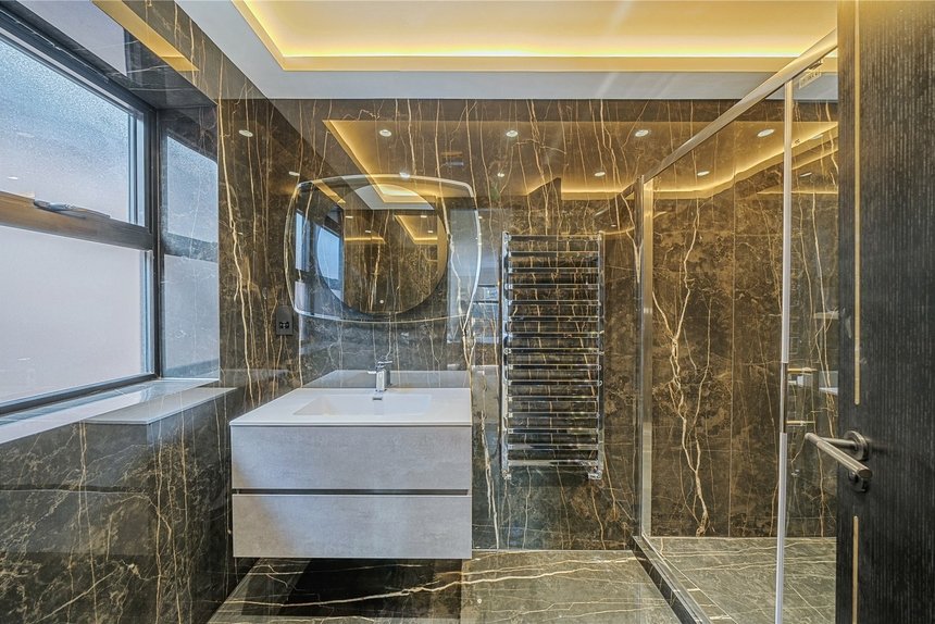 for sale the pipers london 64208 - Gibbs Gillespie