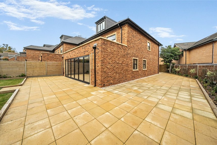 for sale the pipers london 64208 - Gibbs Gillespie