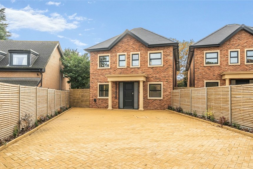 for sale the pipers london 64208 - Gibbs Gillespie