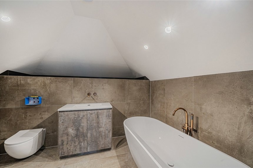 for sale the pipers london 64208 - Gibbs Gillespie