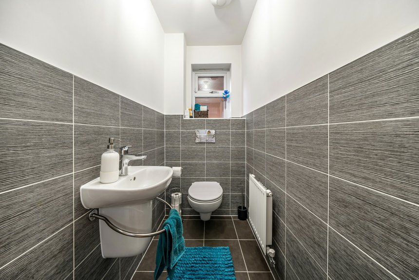 for sale truesdales london 64210 - Gibbs Gillespie