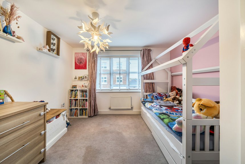 for sale truesdales london 64210 - Gibbs Gillespie