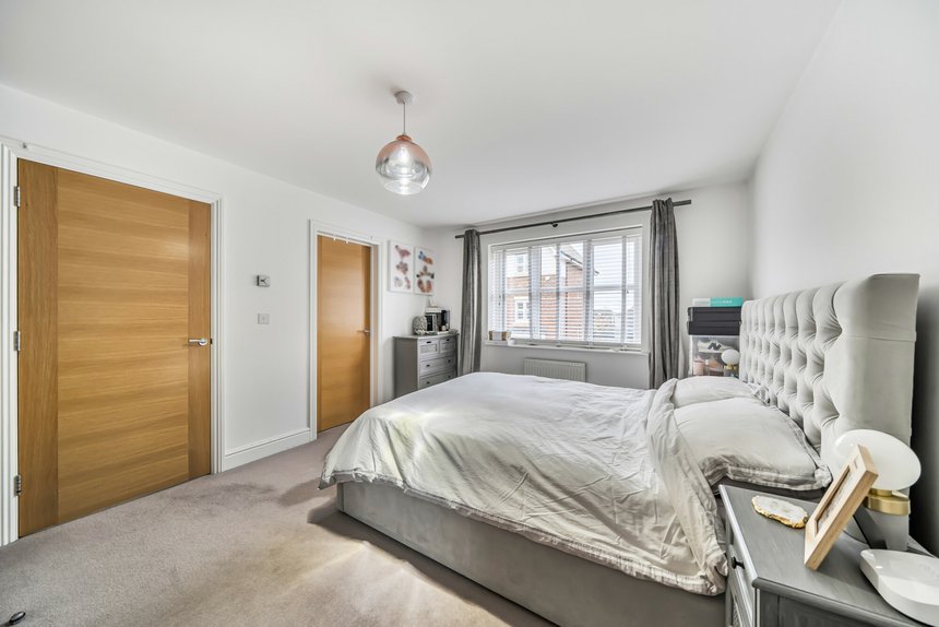 for sale truesdales london 64210 - Gibbs Gillespie