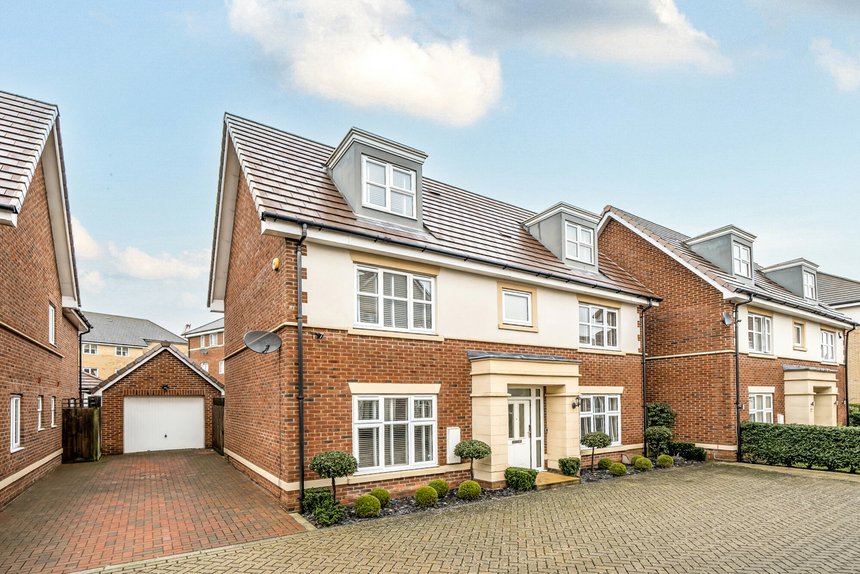 for sale truesdales london 64210 - Gibbs Gillespie