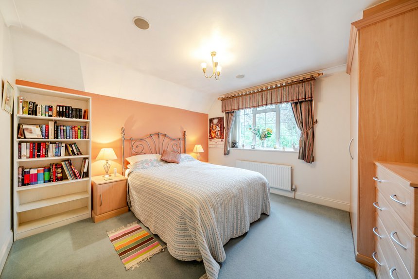 for sale the broadwalk london 64221 - Gibbs Gillespie