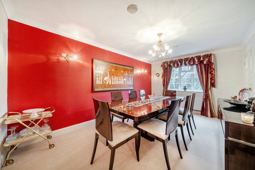 for sale the broadwalk london 64221 - Gibbs Gillespie