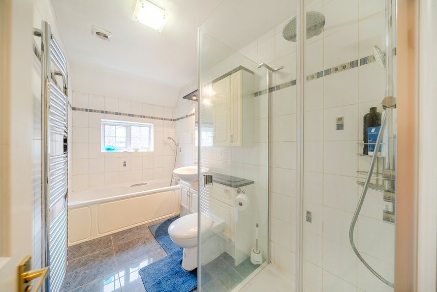 for sale the broadwalk london 64221 - Gibbs Gillespie