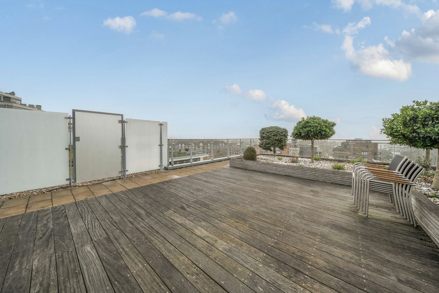 for sale longfield avenue london 64272 - Gibbs Gillespie