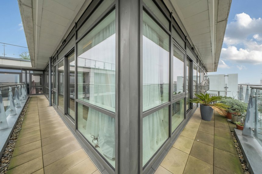 for sale longfield avenue london 64272 - Gibbs Gillespie