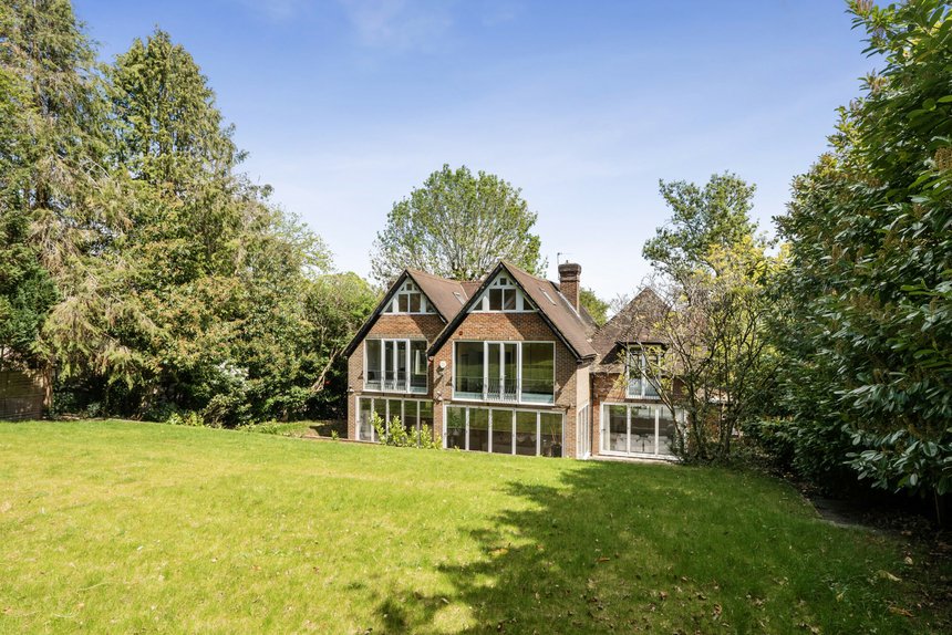for sale astons road london 64518 - Gibbs Gillespie