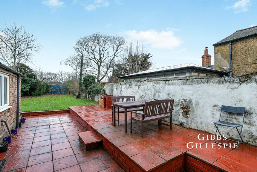 to let new road london 65786 - Gibbs Gillespie