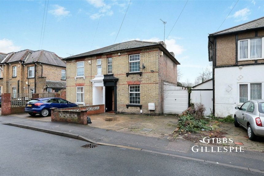 to let new road london 65786 - Gibbs Gillespie