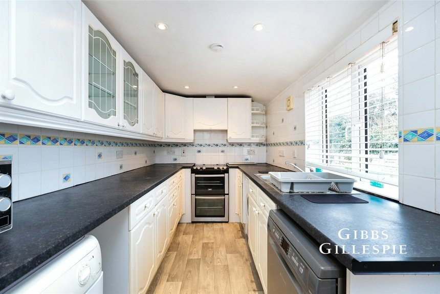 to let new road london 65786 - Gibbs Gillespie