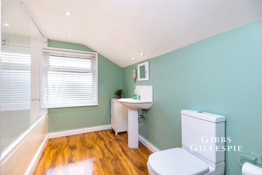 to let new road london 65786 - Gibbs Gillespie