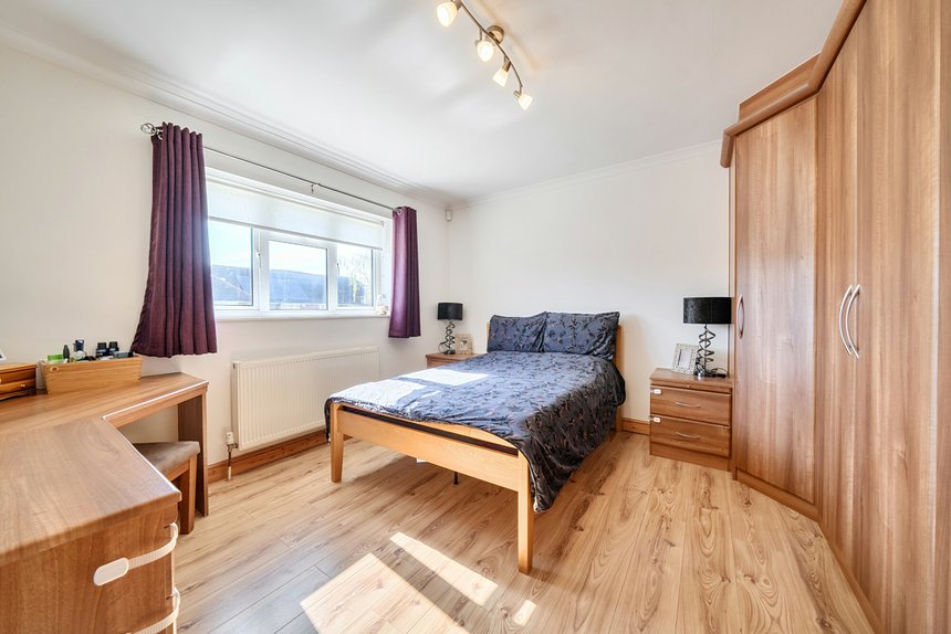 under offer cedar avenue london 65866 - Gibbs Gillespie